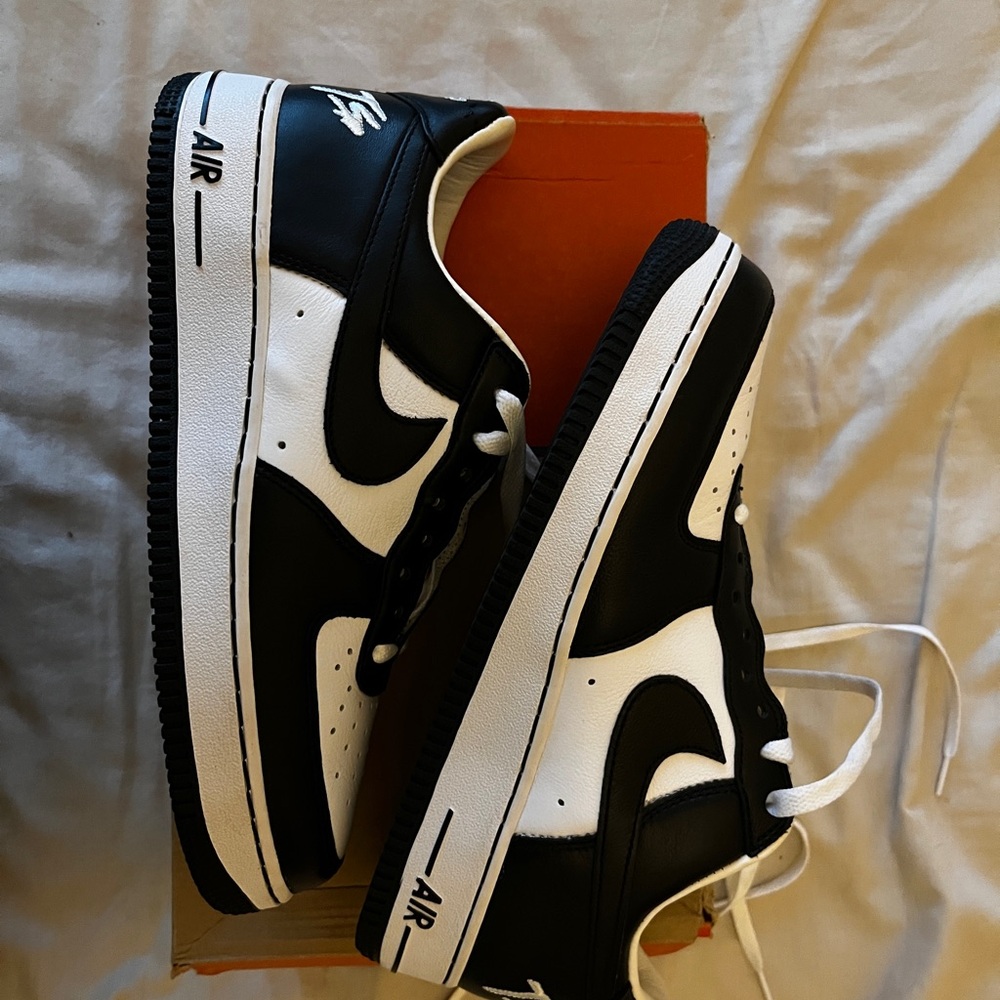 Nike Men's Black and White Air Force 1 Sneakers terror squad